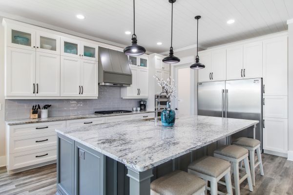 Modern Kitchen Remodeling in Buda